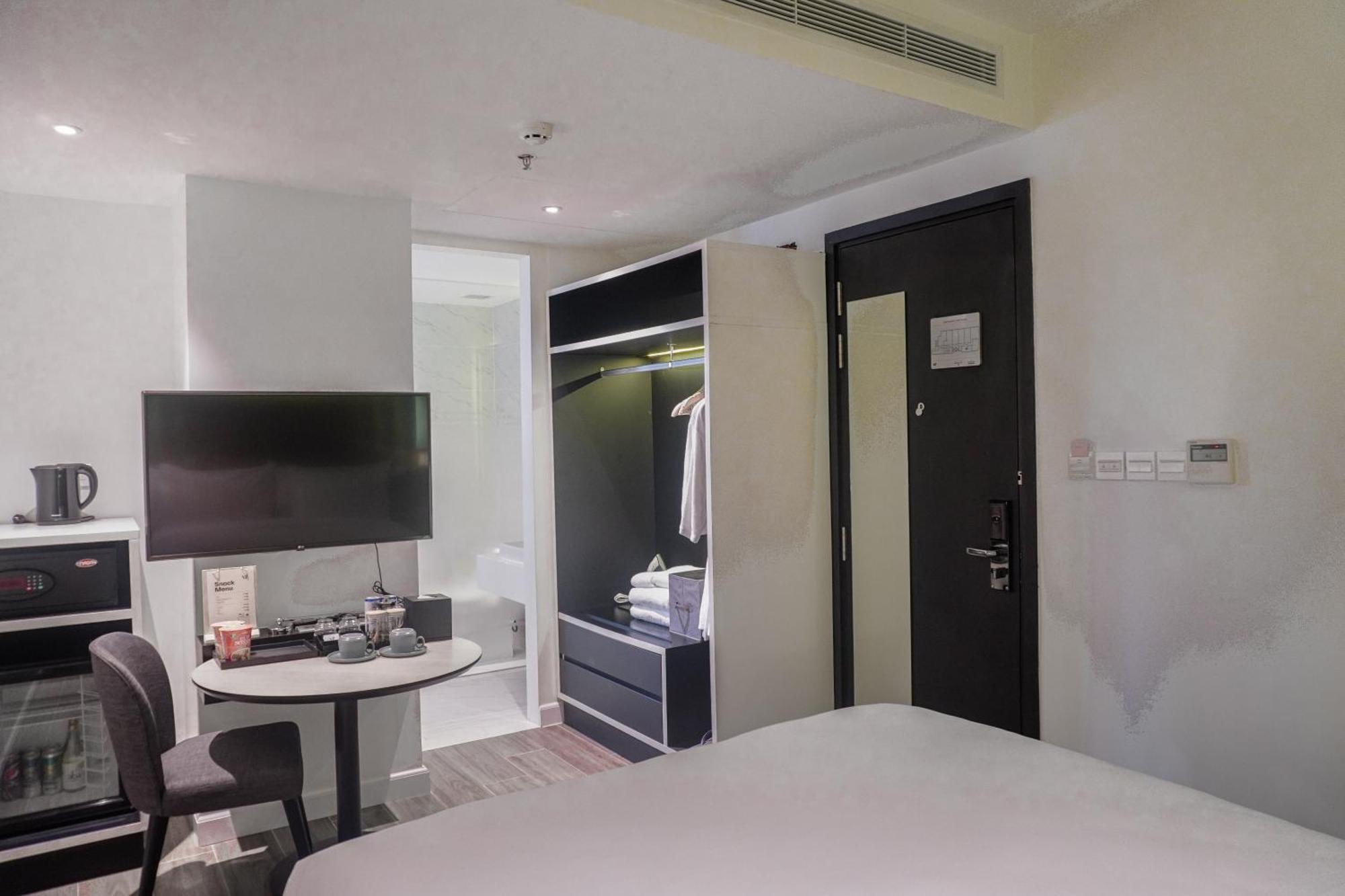 M Village Hotel Ton That Dam Ho Chi Minh City Exterior photo